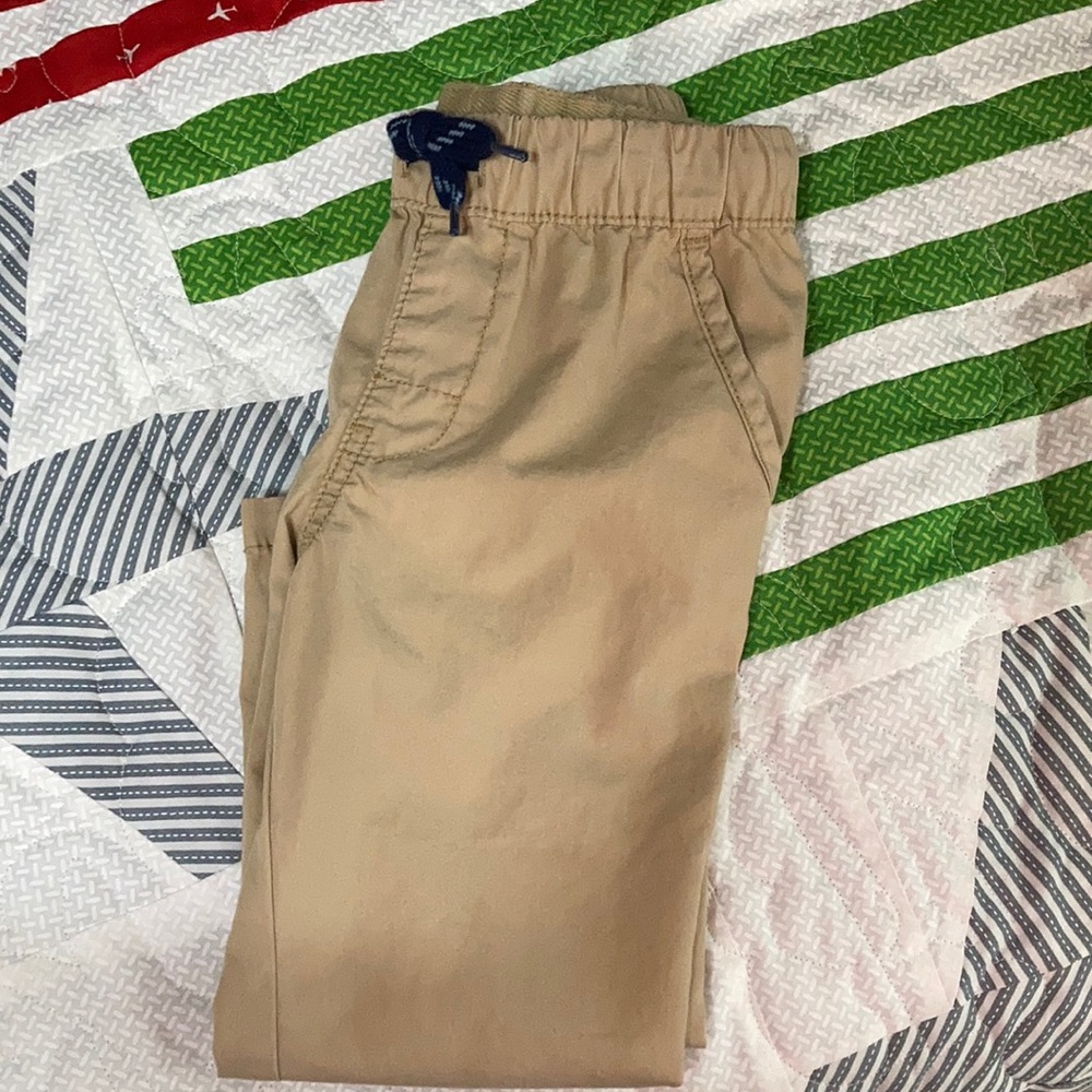 Carter’s 3T. Khaki 100% cotton